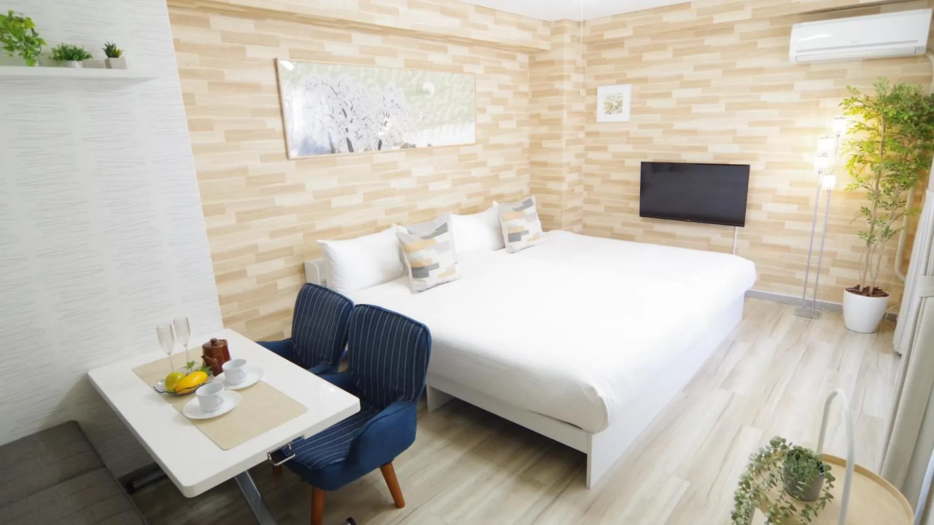 Nippombashi Art Hotel 501 Osaka